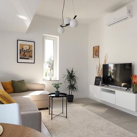 Linden Apartman 106 - Adults Only Mosonmagyarovar Luaran gambar