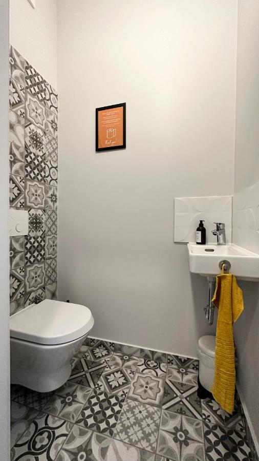 Linden Apartman 106 - Adults Only Mosonmagyarovar Luaran gambar